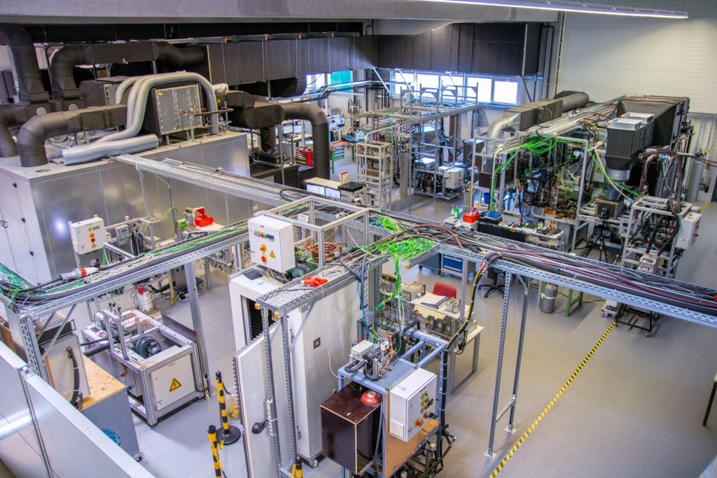 Continuous Flex Industrial Cables: Why They Matter in Modern Automation